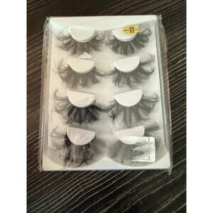 NIP 9D-02 Mink Lashes (4 Pairs)